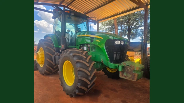 7210J - Trator John Deere 2017